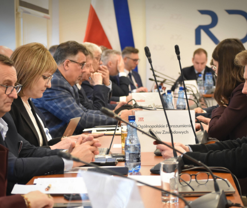 Obraz główny aktualności o tytule Strategia Rozwoju Polski 2035 tematem posiedzenia RDS 