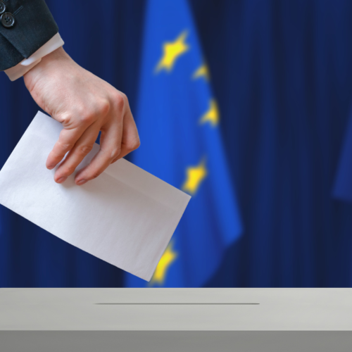 Obraz główny aktualności o tytule Stanowisko Prezydium OPZZ w sprawie najważniejszych priorytetów, w związku z wyborami do Parlamentu Europejskiego w 2024 r. 